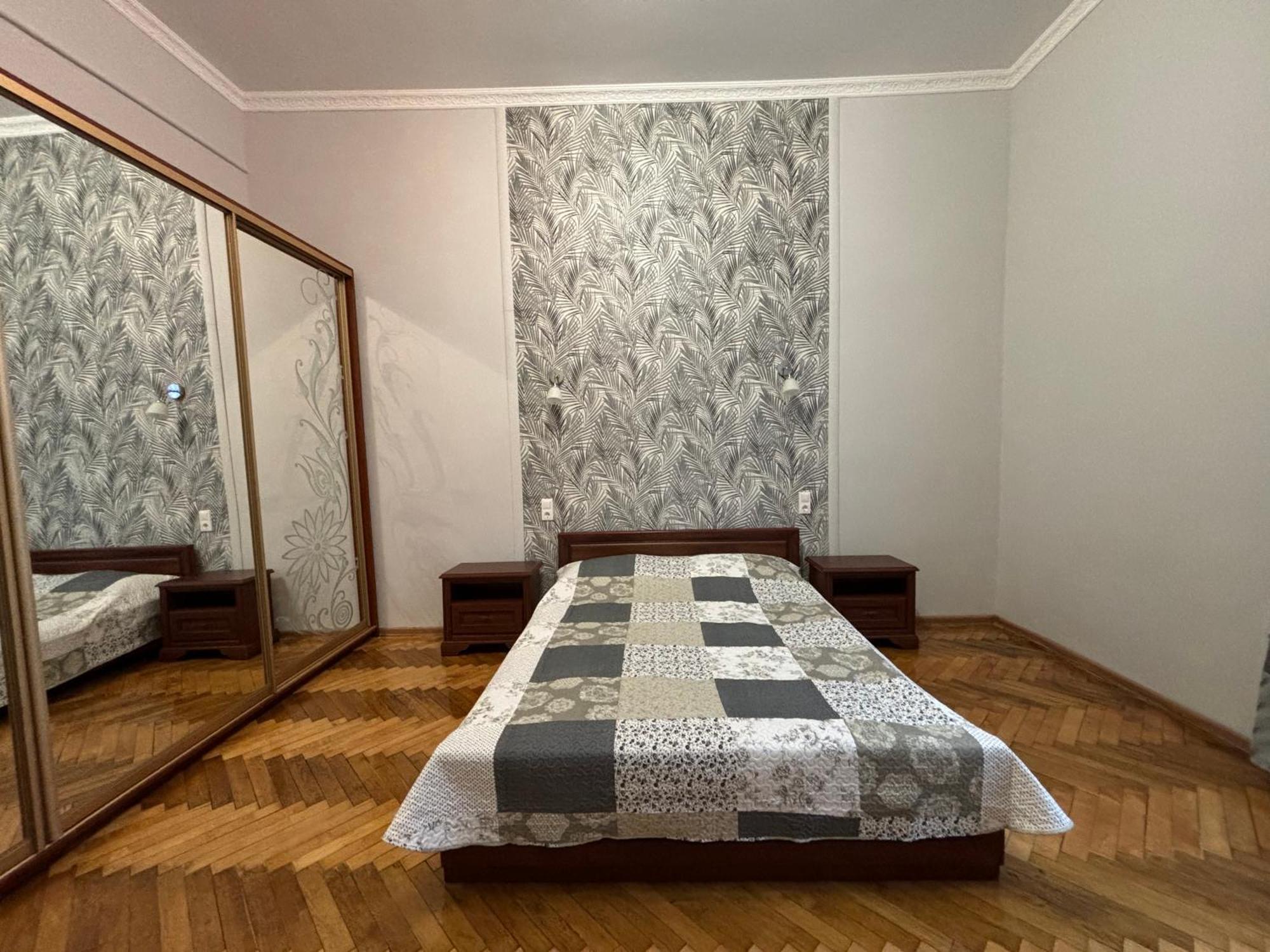 Apartamento Айстра Leópolis Exterior foto